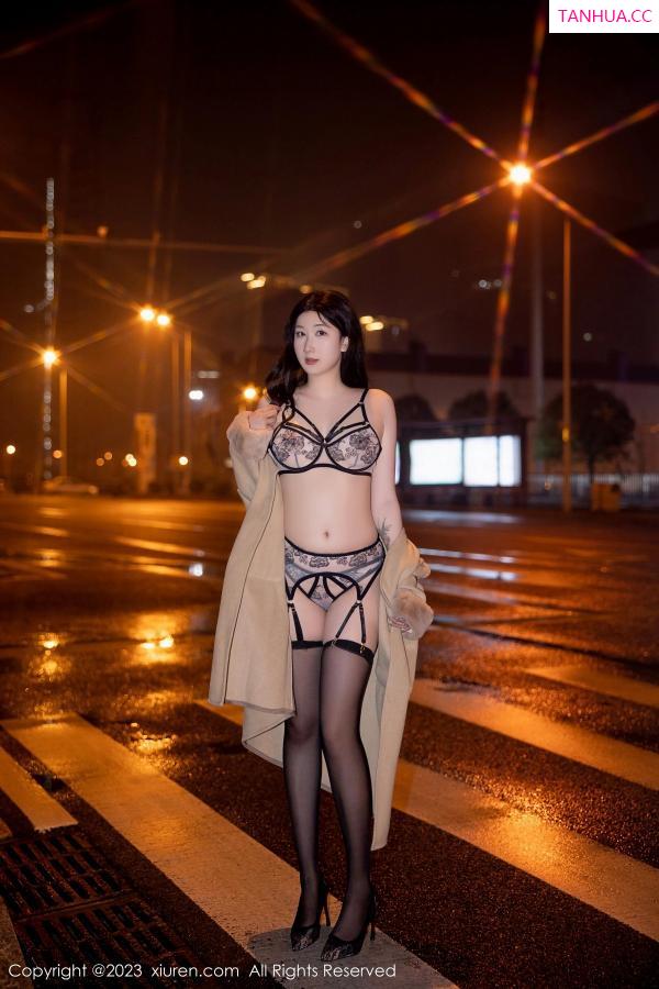 江真真  [XiuRen]高清写真图 2023.03.16 No.6424 江真真 黑丝美臀第31张图片